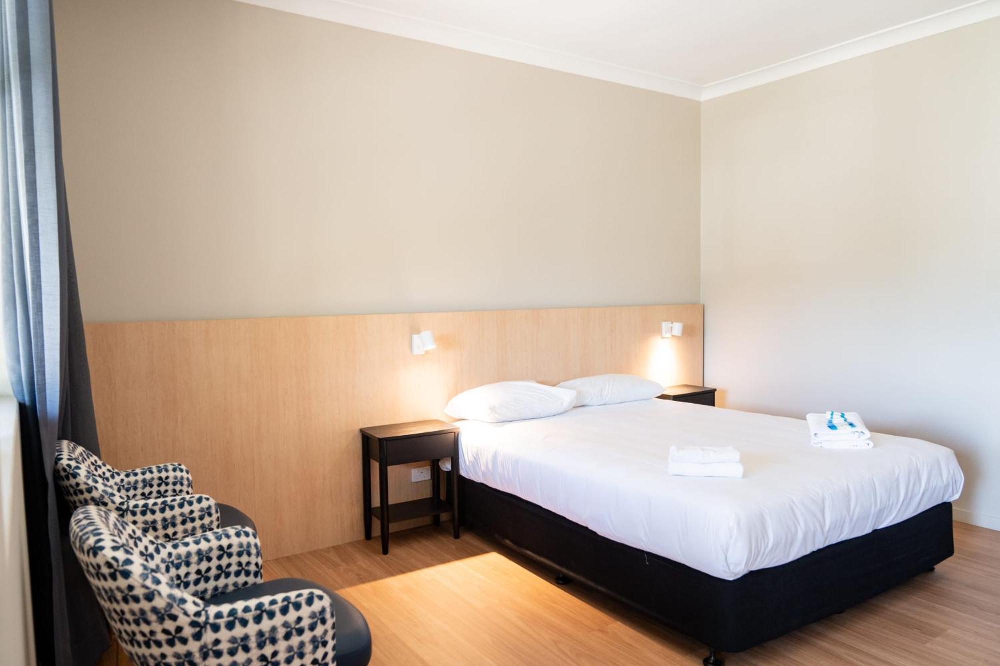 וורוויק פארם El Toro Motel מראה חיצוני תמונה
