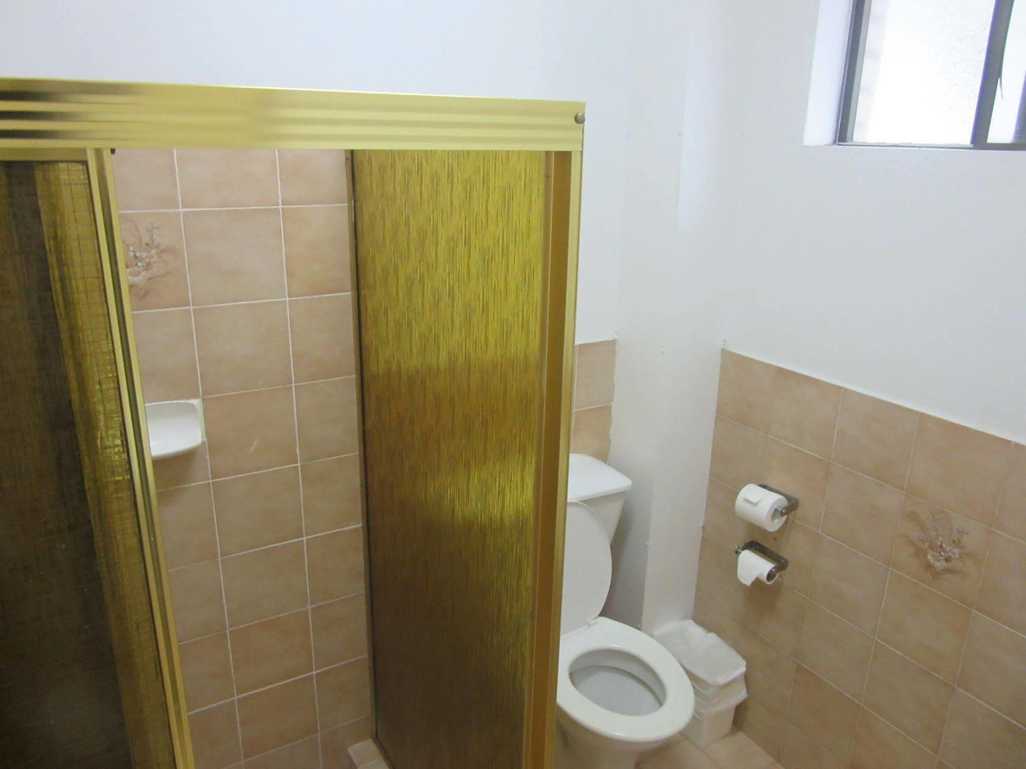 וורוויק פארם El Toro Motel מראה חיצוני תמונה