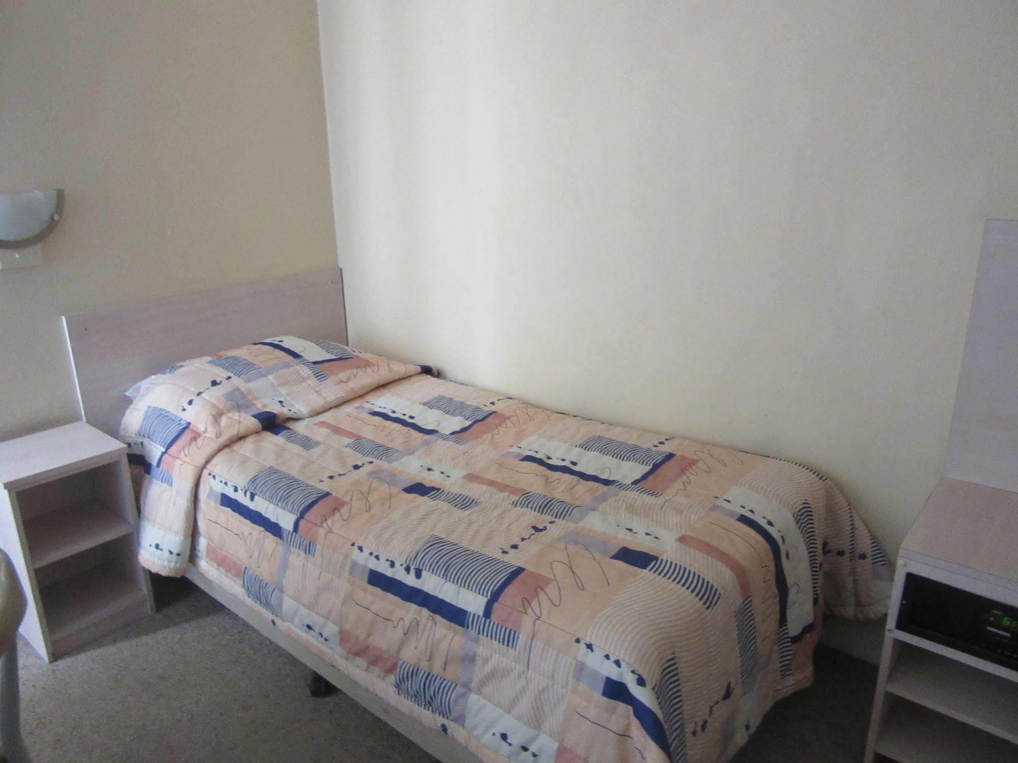 וורוויק פארם El Toro Motel מראה חיצוני תמונה