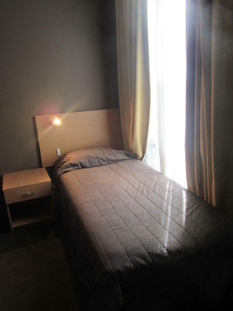 וורוויק פארם El Toro Motel מראה חיצוני תמונה